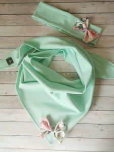 Headband + triangle scarf